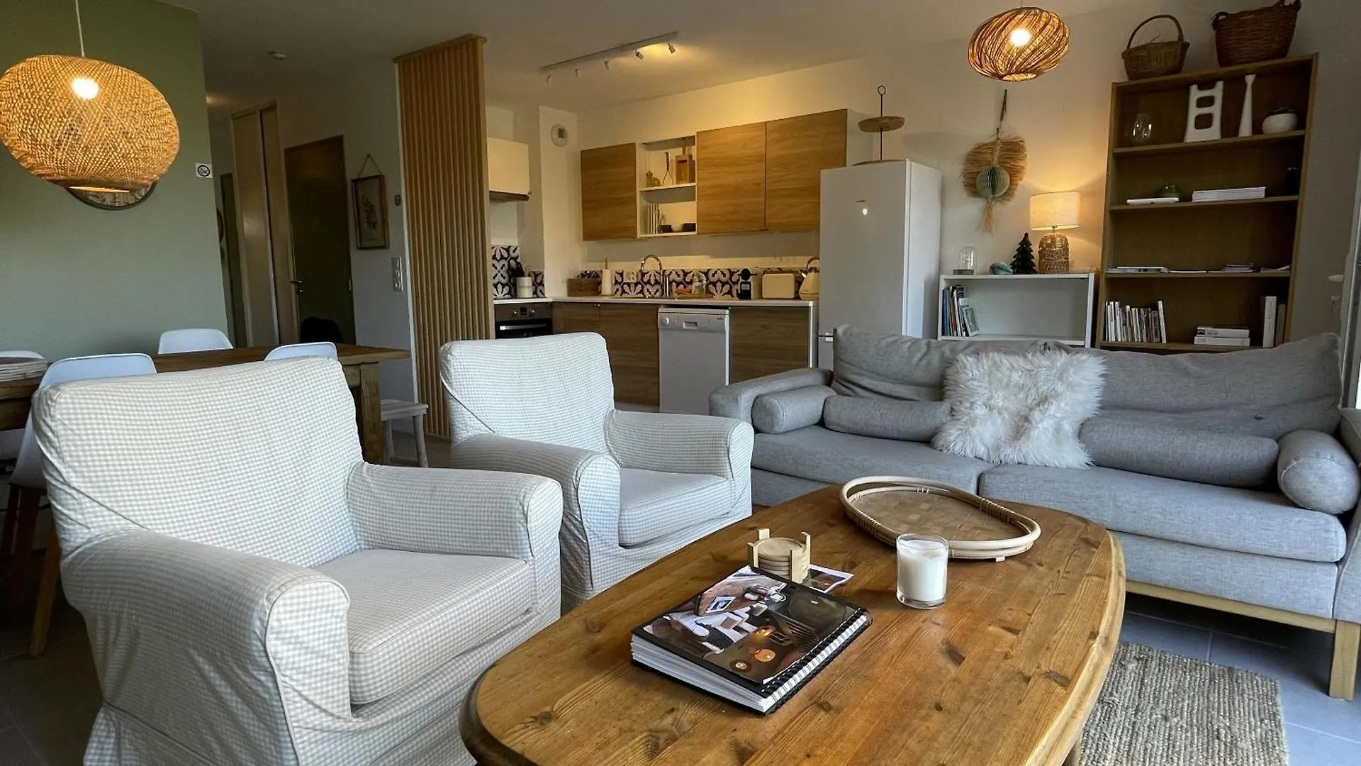 Le Clos Du Moulin 3, Home With Garden, 3 Bedroom (Adults Only) Entraigues-sur-la-Sorgue