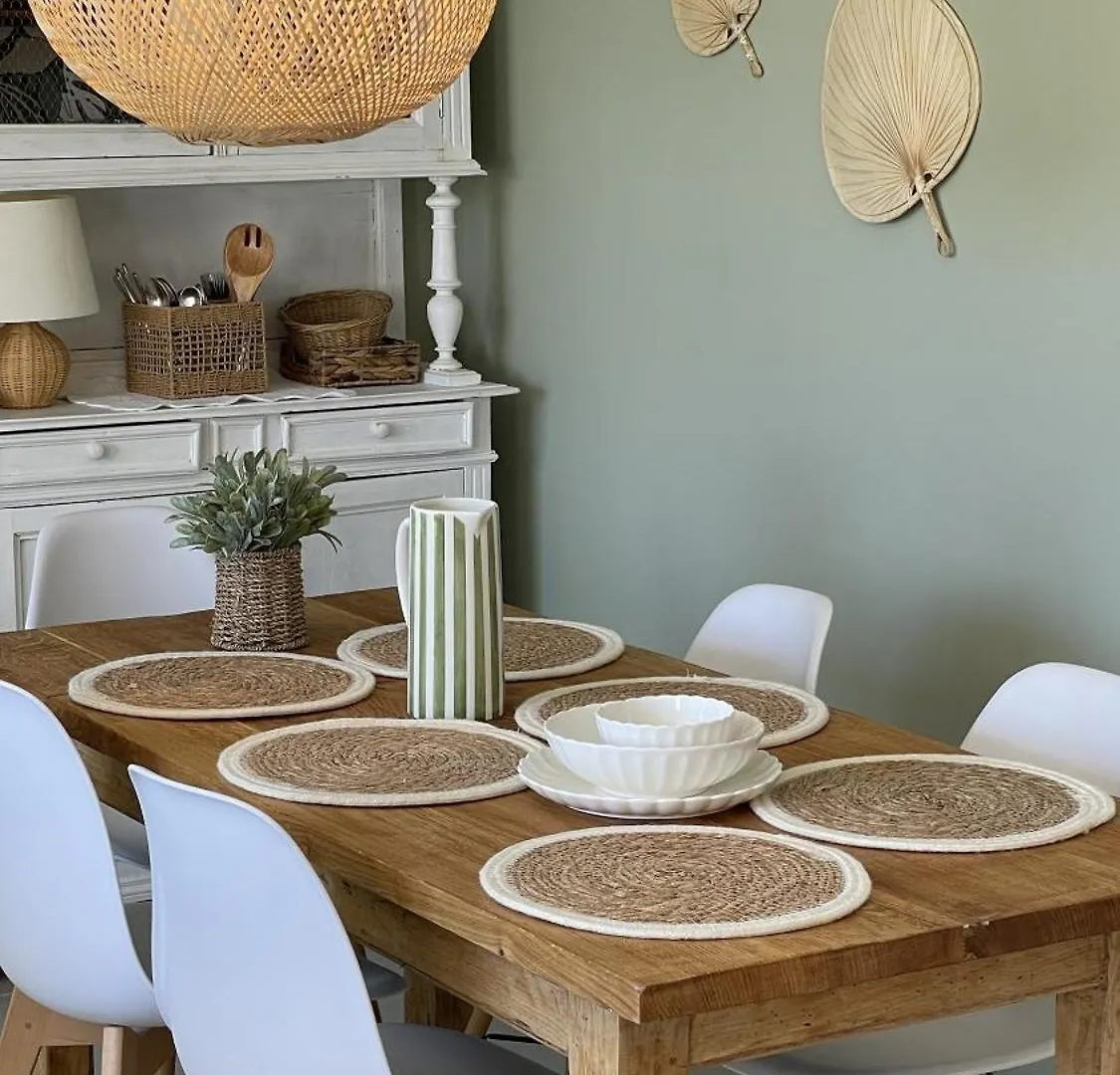 Le Clos Du Moulin 3, Home With Garden, 3 Bedroom (Adults Only) Entraigues-sur-la-Sorgue France