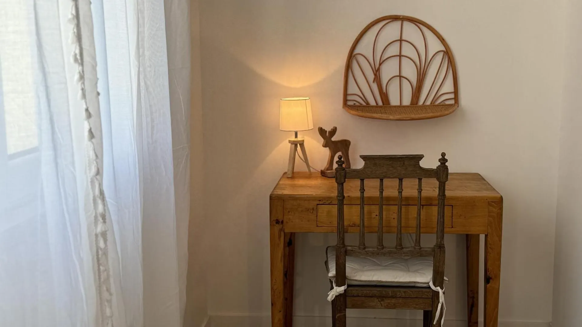 Le Clos Du Moulin 3, Home With Garden, 3 Bedroom (Adults Only) Entraigues-sur-la-Sorgue