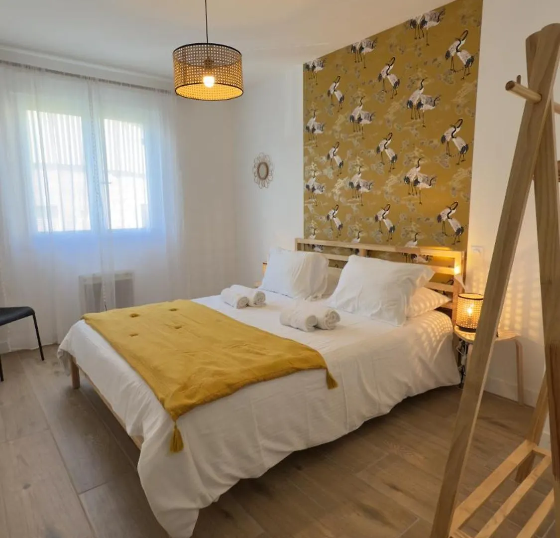 Le Clos Du Moulin 3, Home With Garden, 3 Bedroom (Adults Only) Entraigues-sur-la-Sorgue Hébergement de vacances