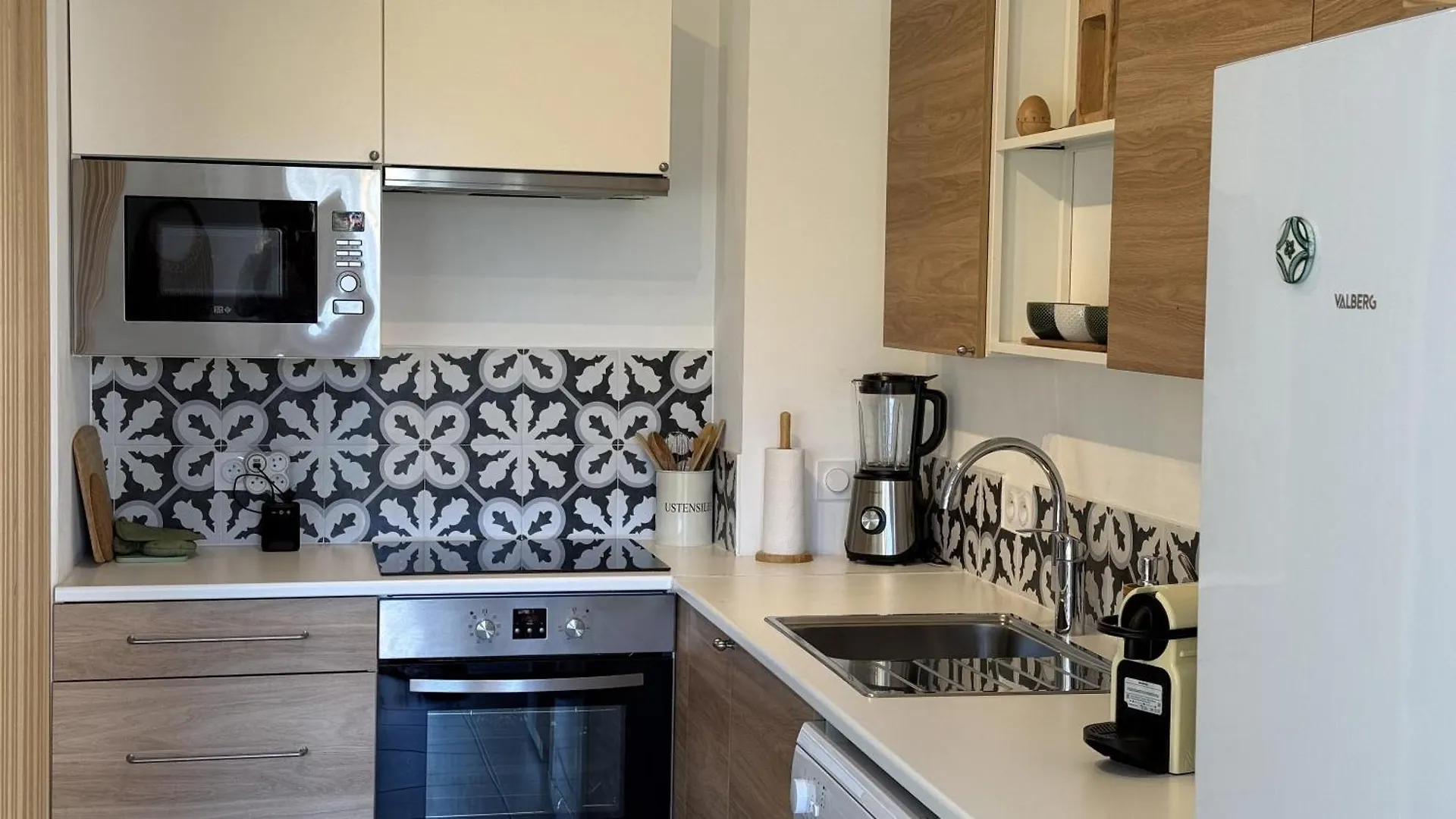 Hébergement de vacances Le Clos Du Moulin 3, Home With Garden, 3 Bedroom (Adults Only) Entraigues-sur-la-Sorgue France